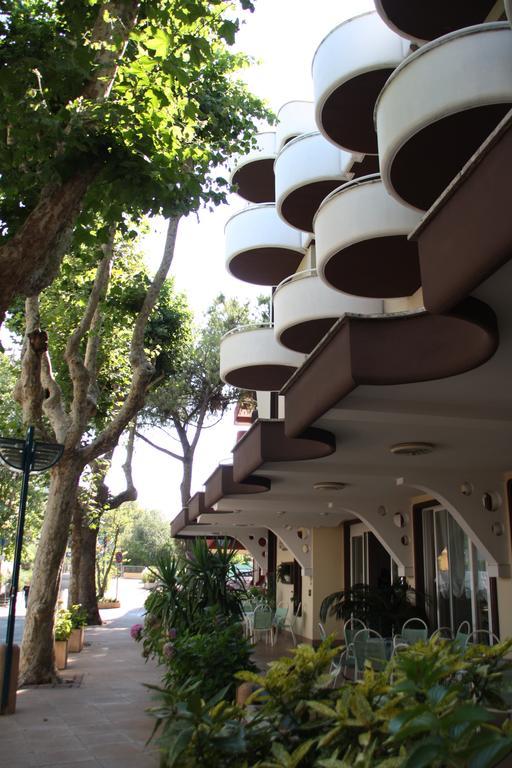 Hotel Flora Bellaria-Igea Marina Exterior foto