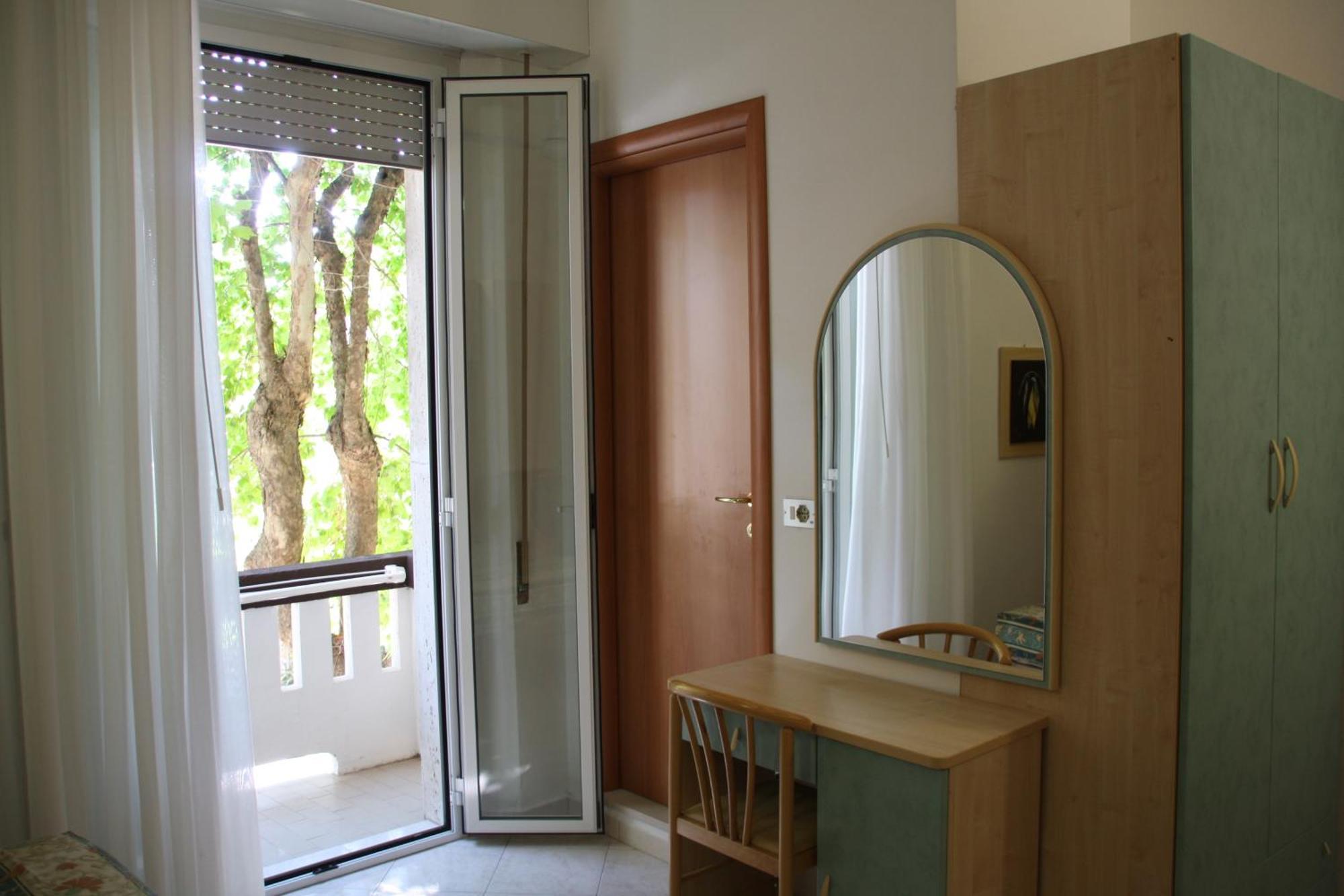 Hotel Flora Bellaria-Igea Marina Cameră foto