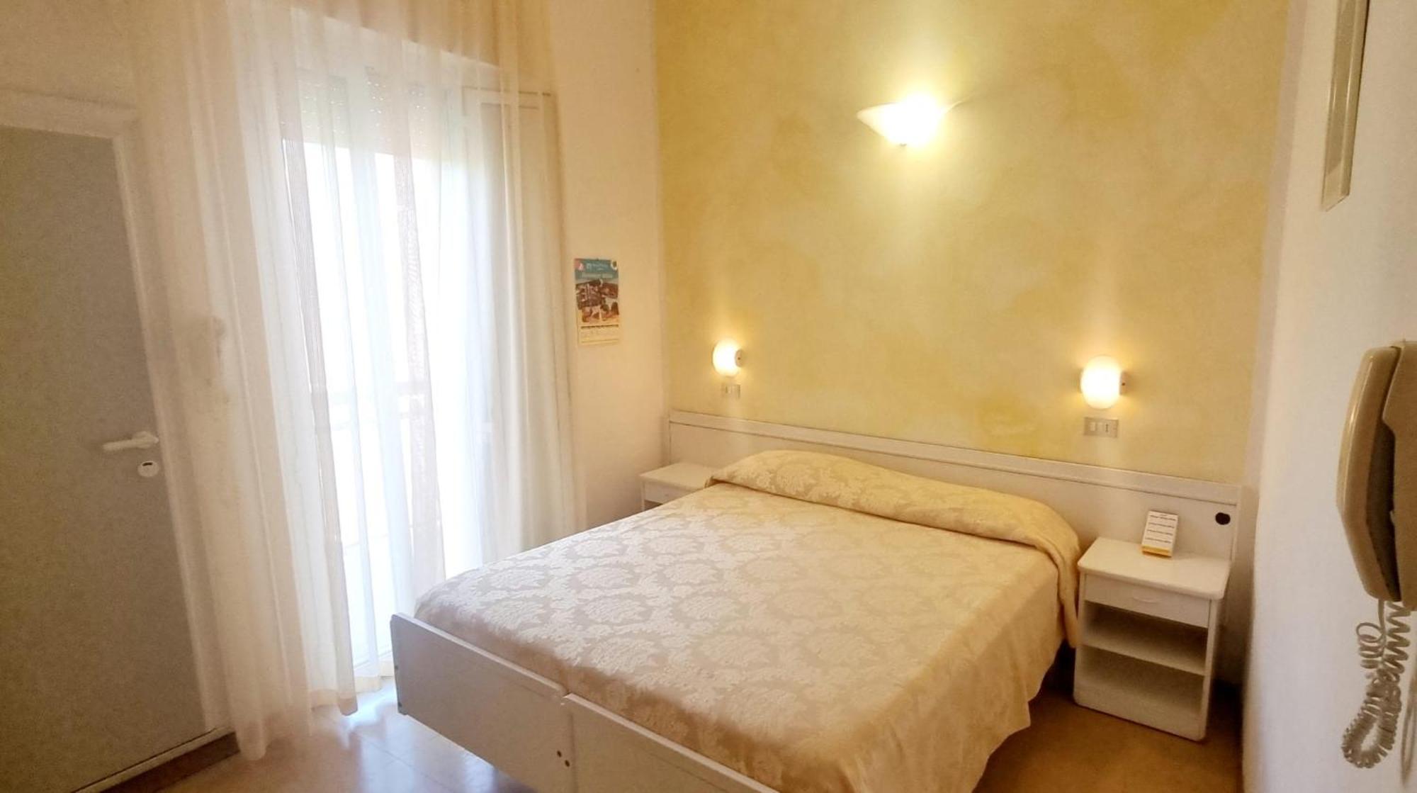 Hotel Flora Bellaria-Igea Marina Cameră foto